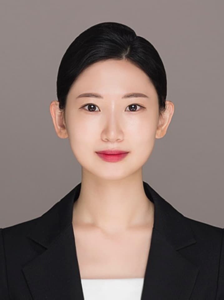 HYUNYOUNG LEE
